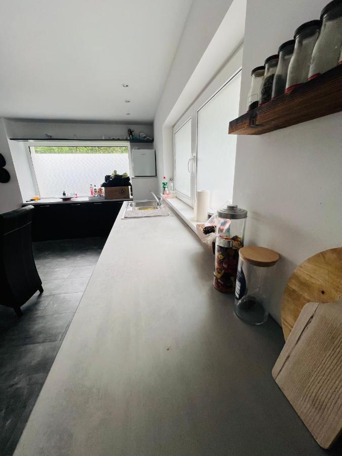 Capstay La Louvière Eksteriør billede